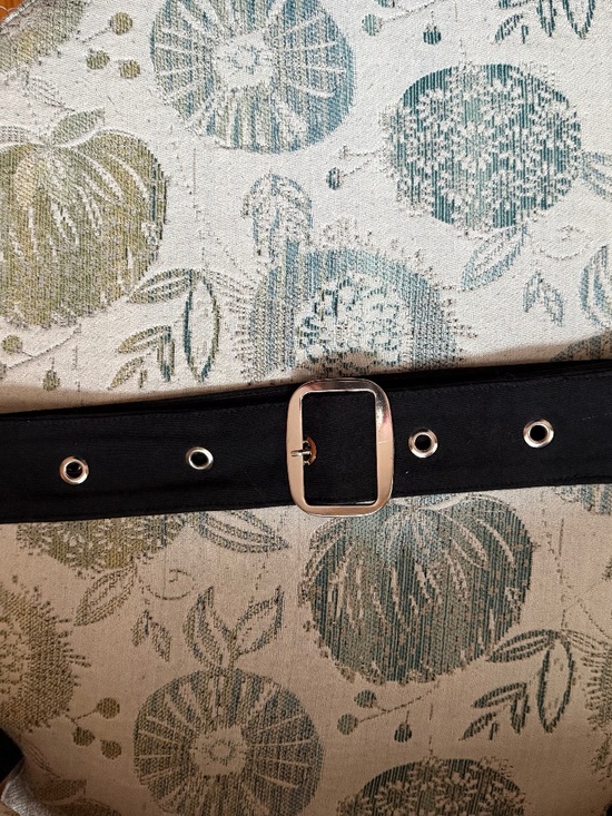 Y2K Accessories - Black stretch material belt with silver buckle - max 37-45 inches